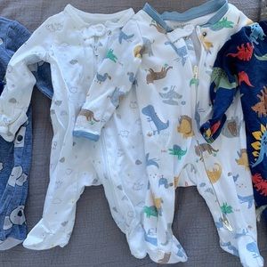 Bundle of 9 pj Carter’s pj for newborn and one is little me .